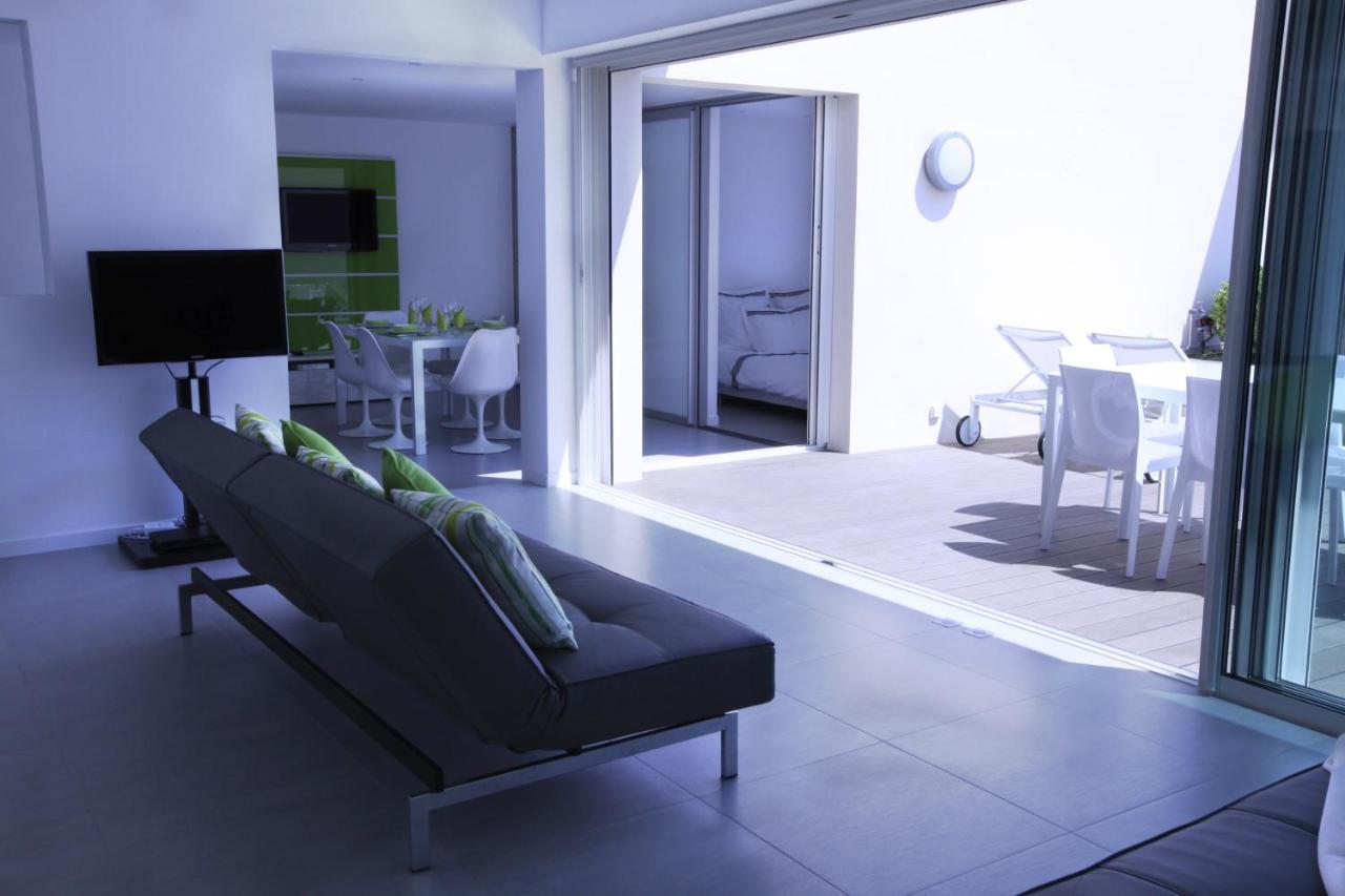 Design Apartment - Pool, Large Terrace And Panoramic Views Of Mediterranean 방돌 외부 사진